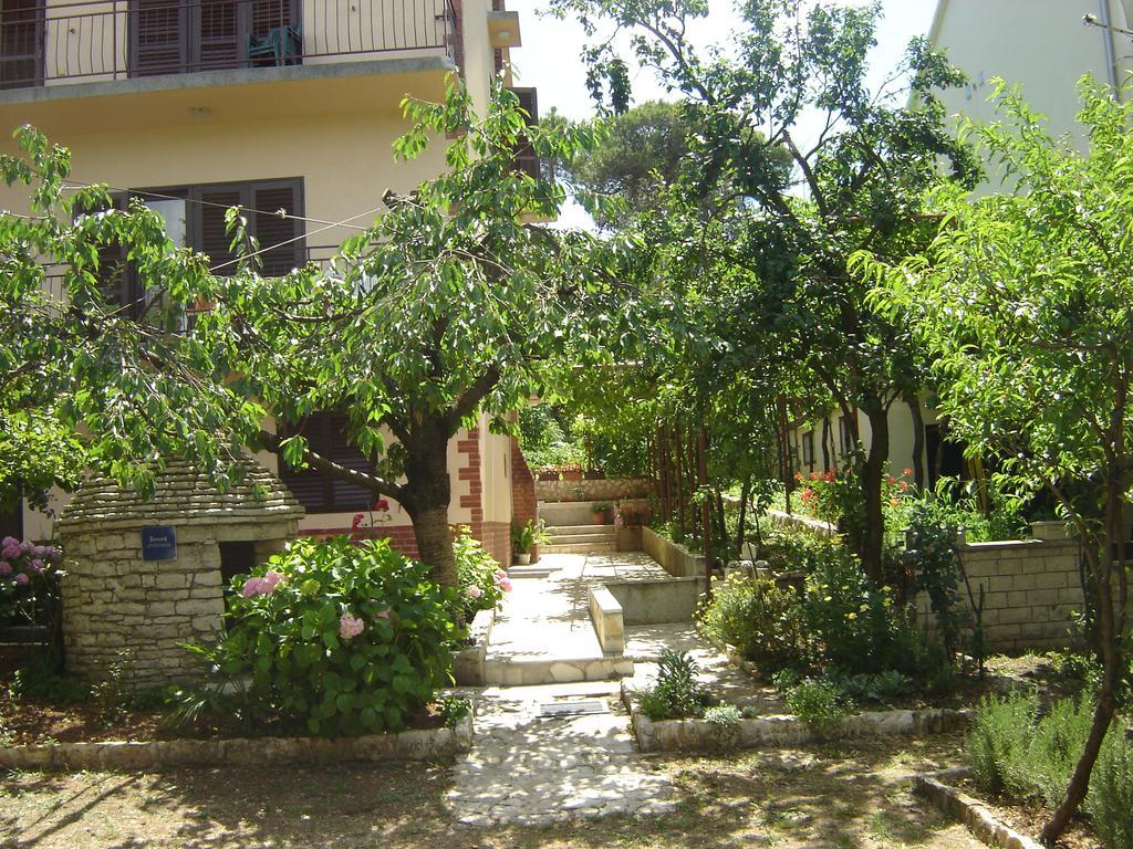 Apartments Grgorinic Pula Extérieur photo